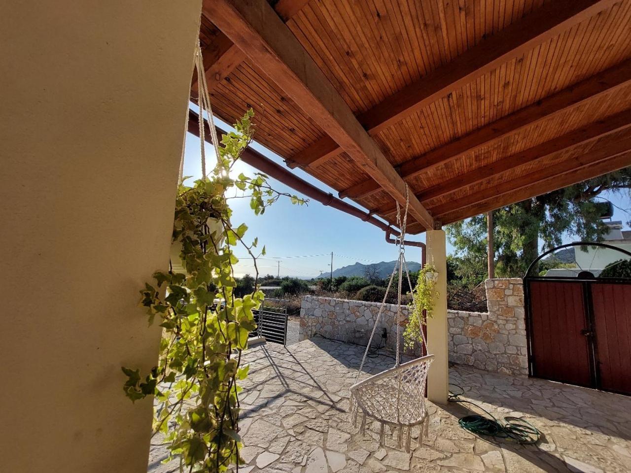 Villa Near Seitan Beach Khordhákion Exterior foto